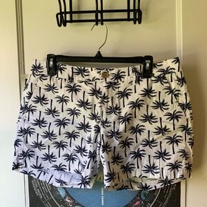 Old Navy White and Navy Blue Palm Print Shorts, 6